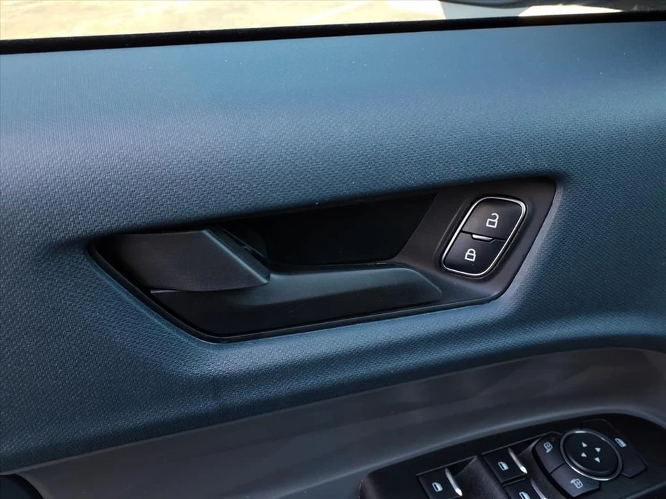 2025 Ford Maverick - Image 17 of 21