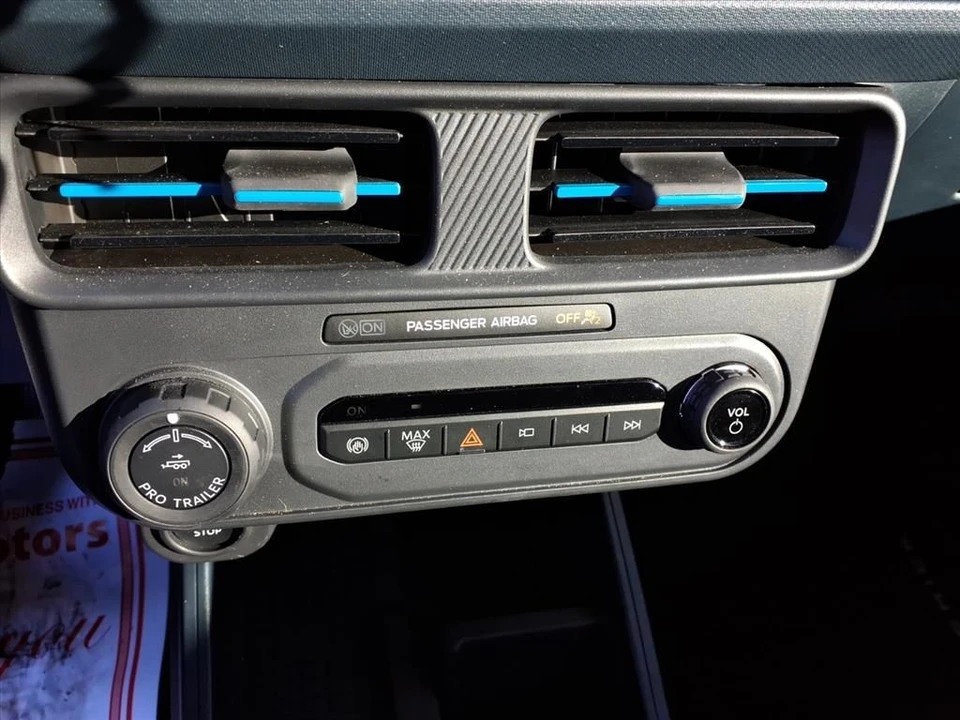 2025 Ford Maverick - Image 12 of 21