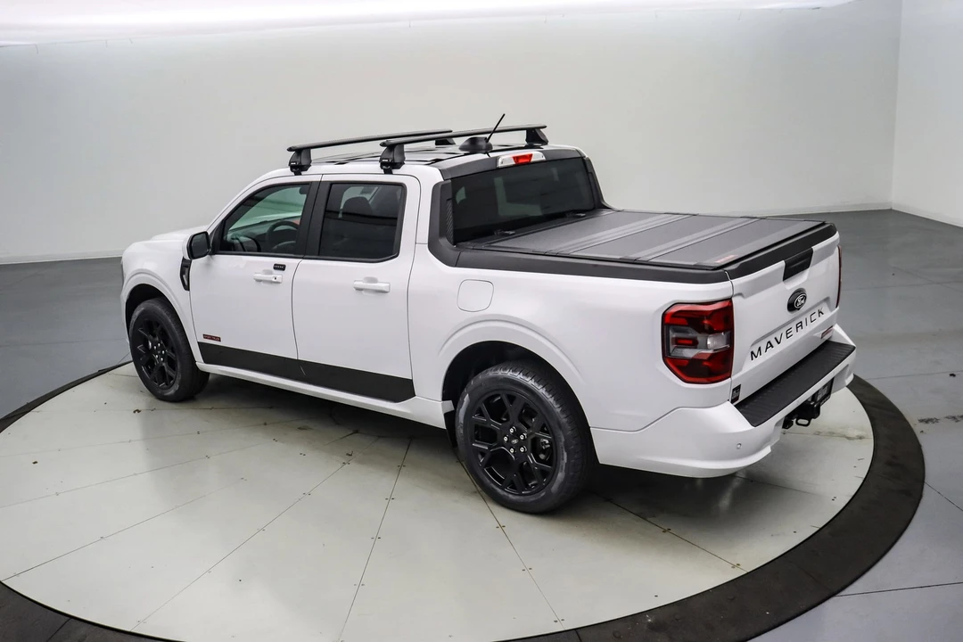 2025 Ford Maverick - Image 10 of 21