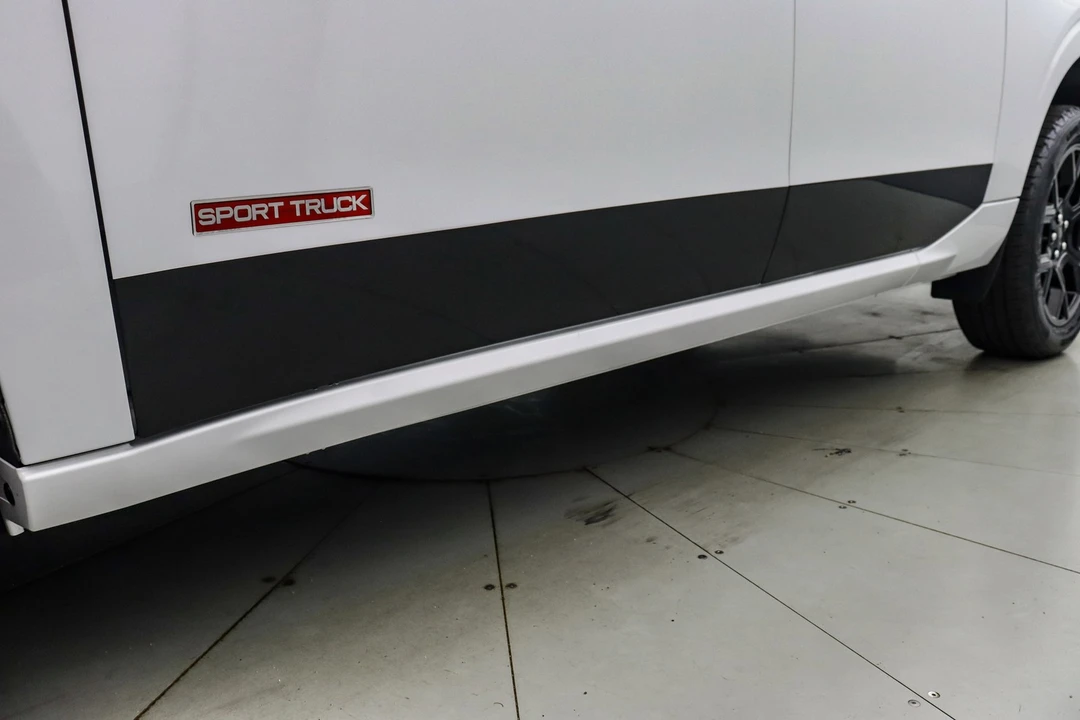 2025 Ford Maverick - Image 20 of 21