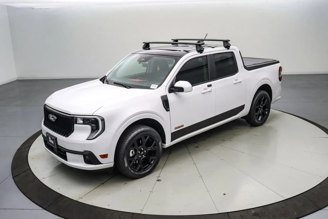 2025 Ford Maverick - Image 12 of 21