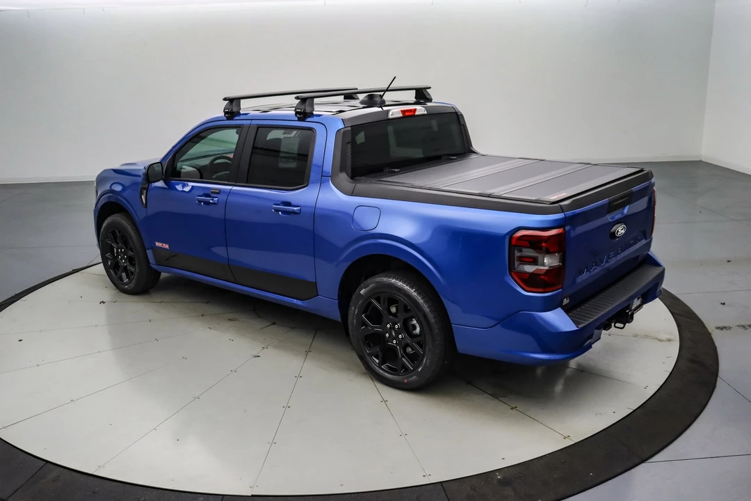 2025 Ford Maverick - Image 10 of 21