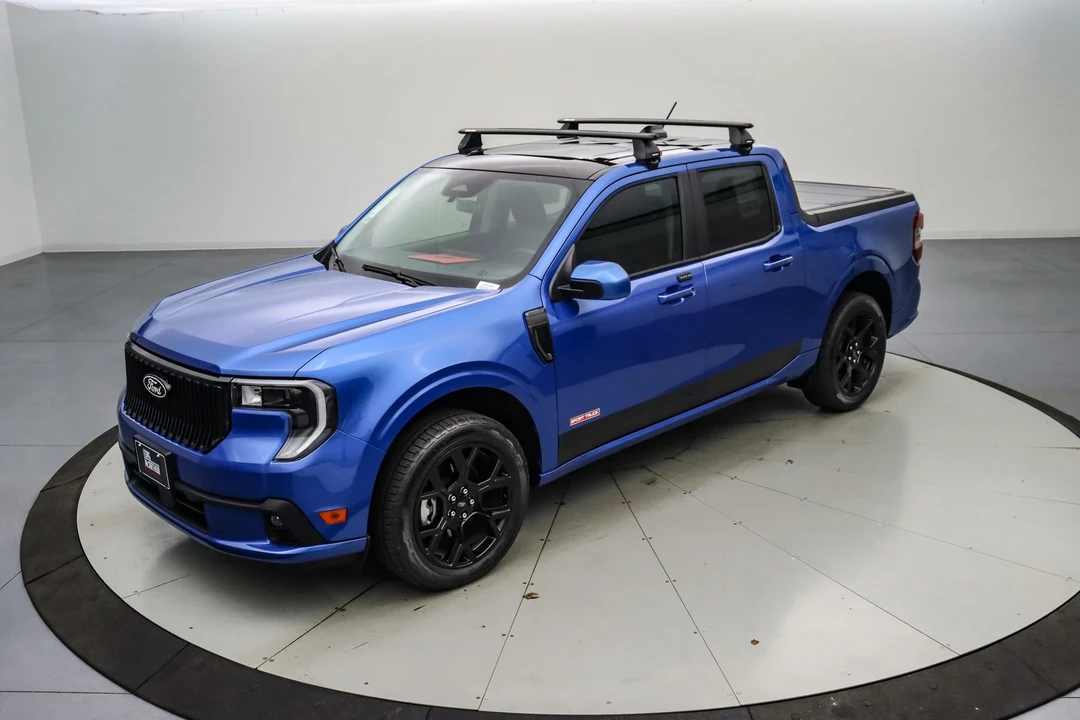 2025 Ford Maverick - Image 12 of 21