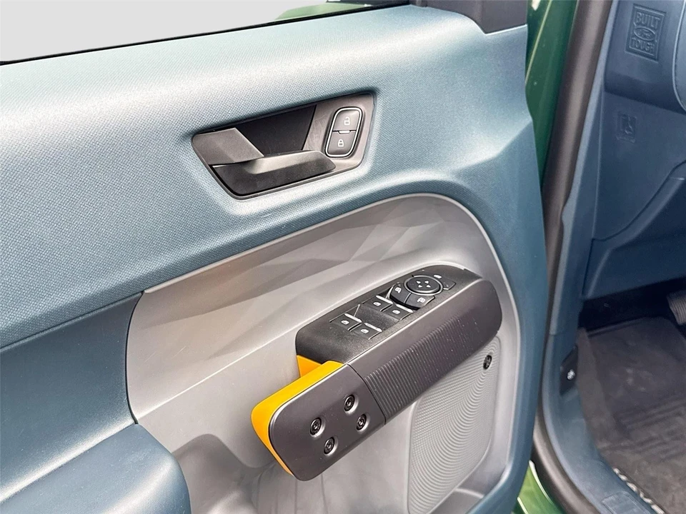 2025 Ford Maverick - Image 17 of 21
