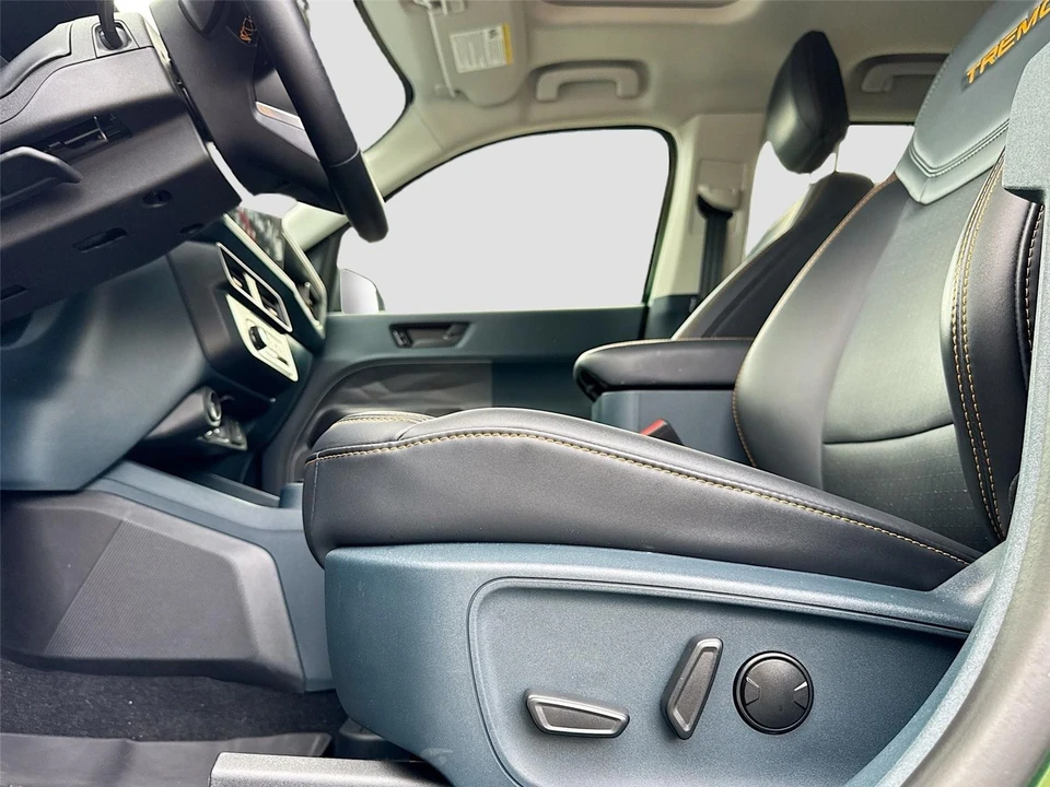 2025 Ford Maverick - Image 19 of 21