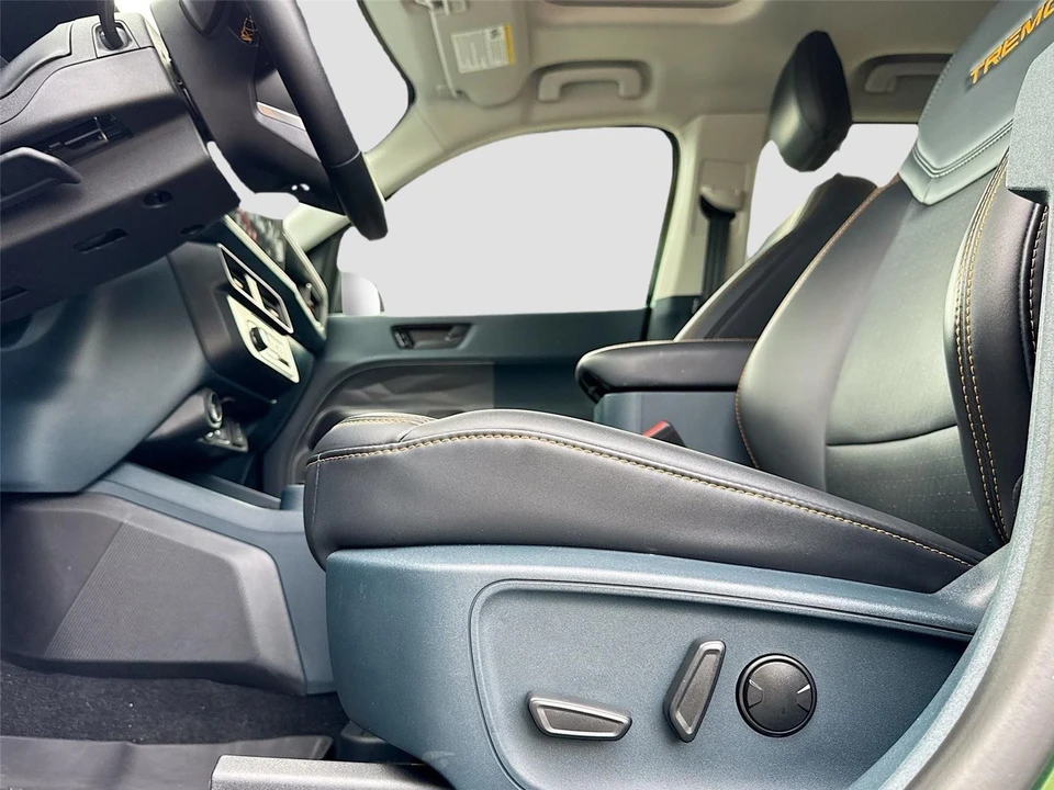 2025 Ford Maverick - Image 19 of 21