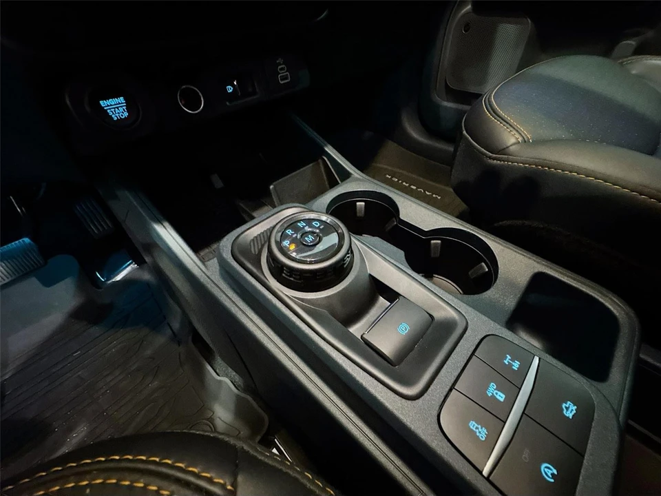 2025 Ford Maverick - Image 15 of 21