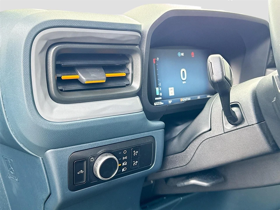 2025 Ford Maverick - Image 10 of 21