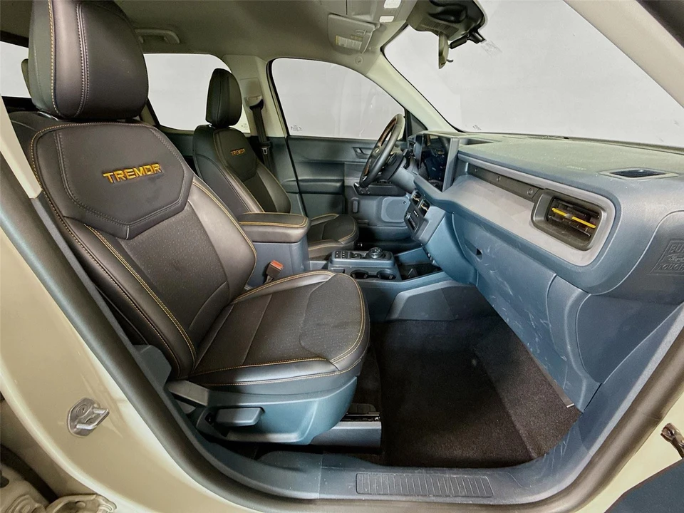 2025 Ford Maverick - Image 8 of 26