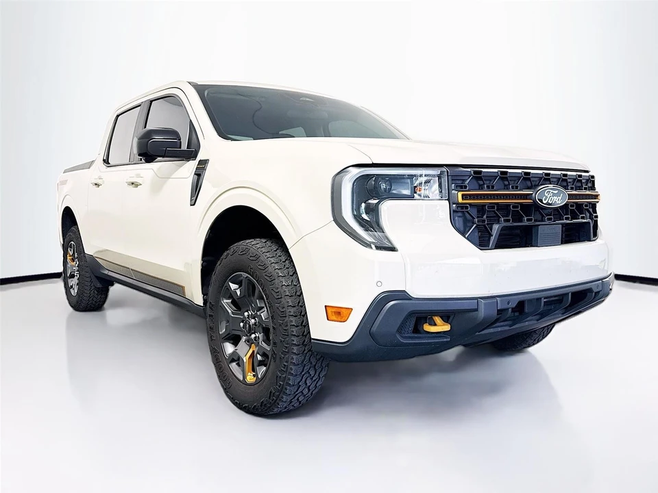 2025 Ford Maverick - Image 20 of 26