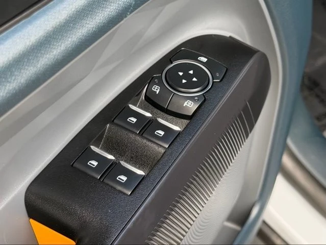 2025 Ford Maverick - Image 15 of 21