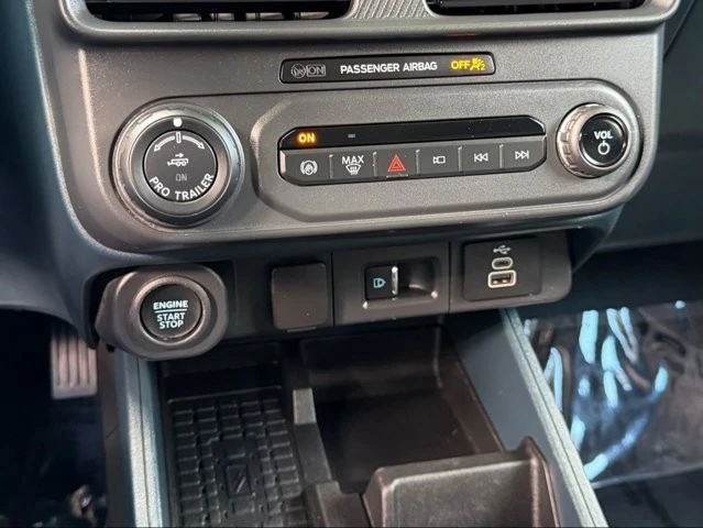 2025 Ford Maverick - Image 25 of 31