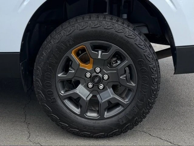 2025 Ford Maverick - Image 12 of 31