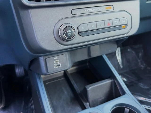 2025 Ford Maverick - Image 24 of 30