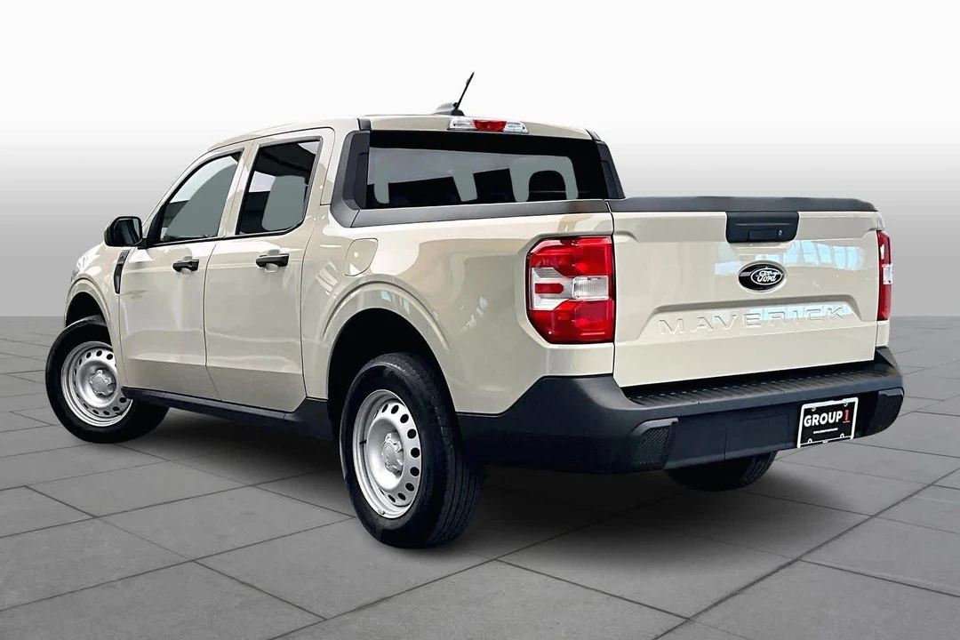 2025 Ford Maverick - Image 11 of 12