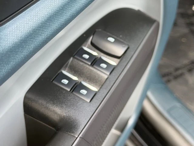 2025 Ford Maverick - Image 15 of 21
