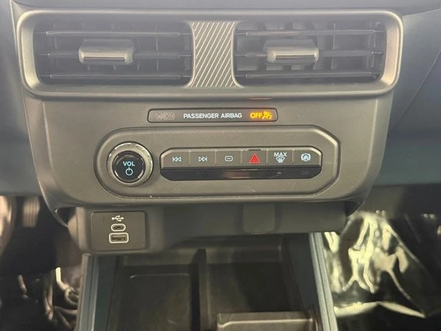 2025 Ford Maverick - Image 29 of 31