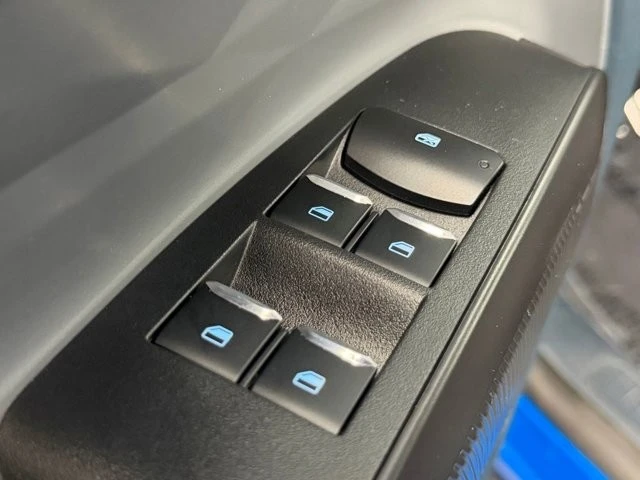 2025 Ford Maverick - Image 19 of 31
