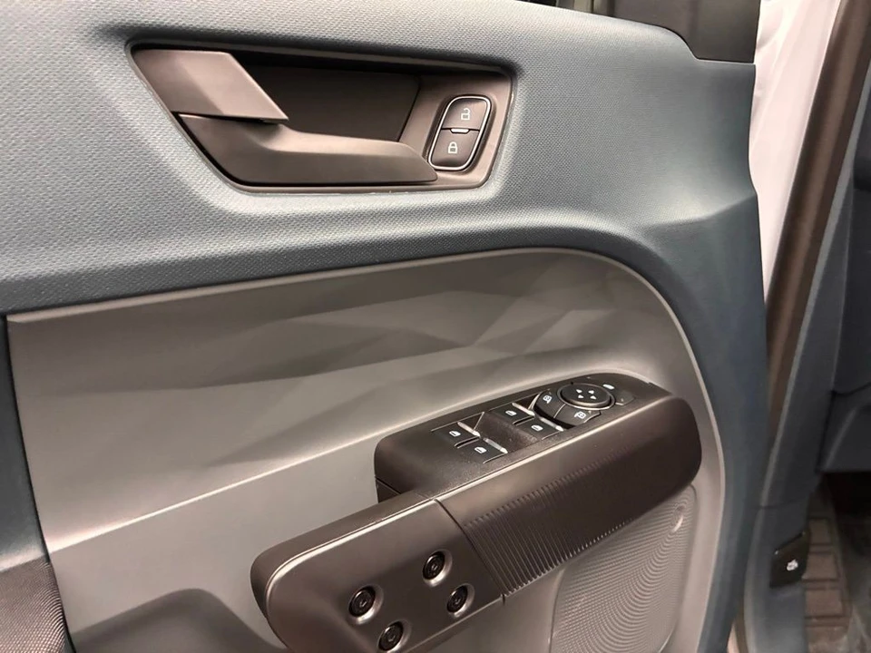 2025 Ford Maverick - Image 15 of 21