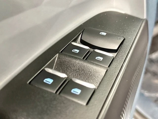 2025 Ford Maverick - Image 18 of 21