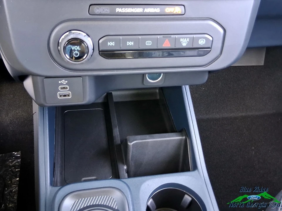 2025 Ford Maverick - Image 19 of 21