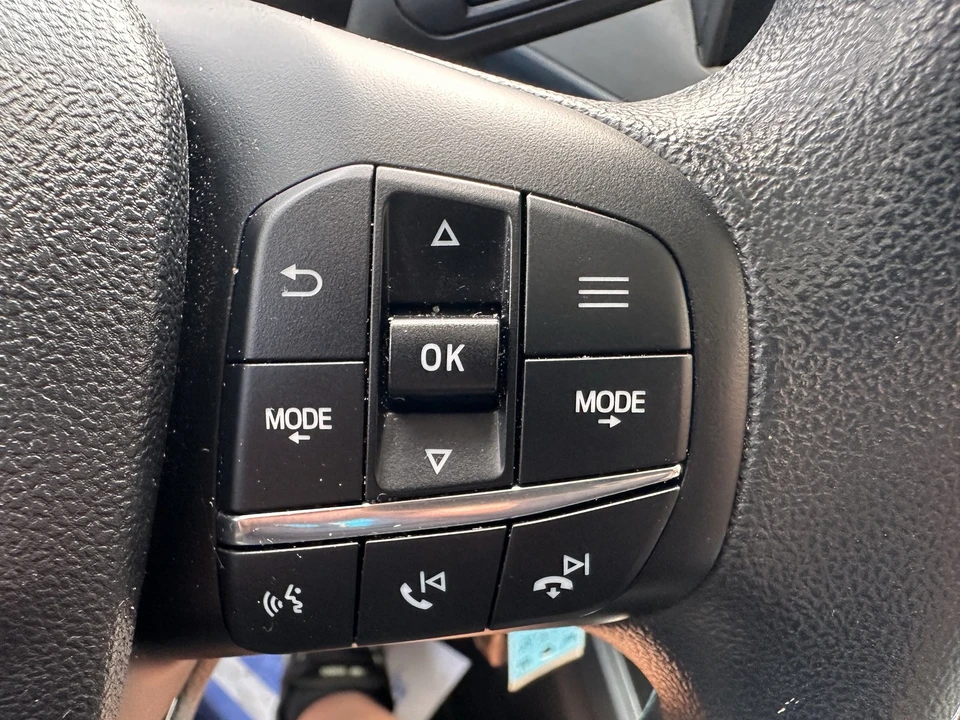 2025 Ford Maverick - Image 22 of 30