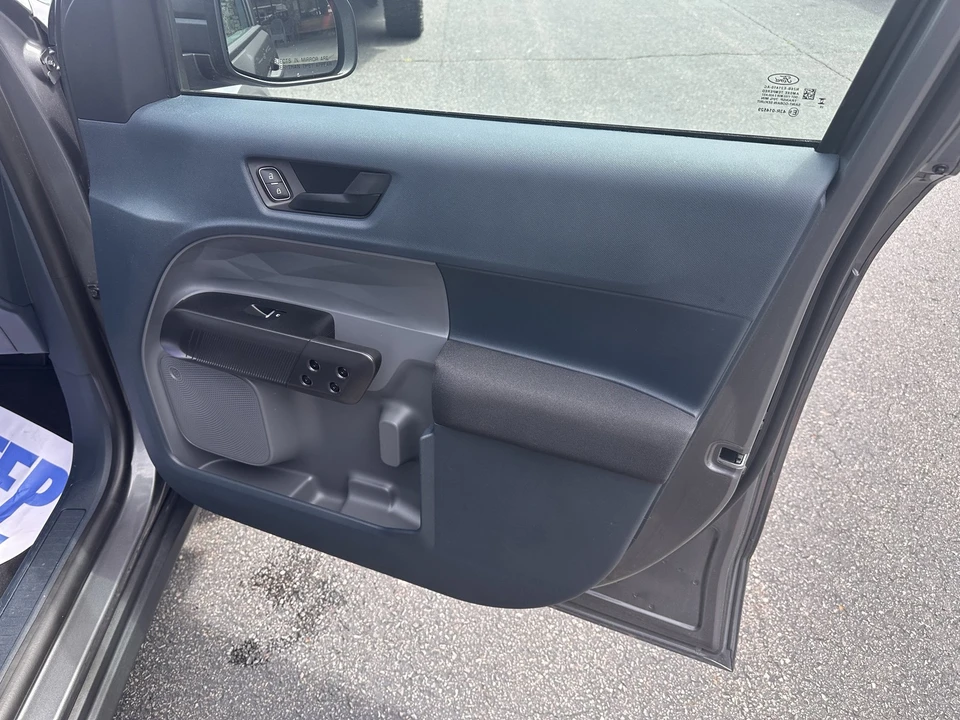 2025 Ford Maverick - Image 14 of 30