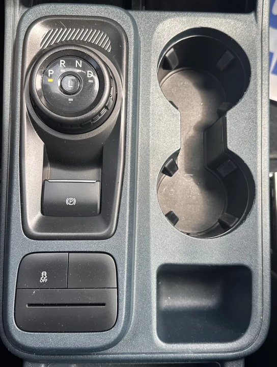 2025 Ford Maverick - Image 27 of 30