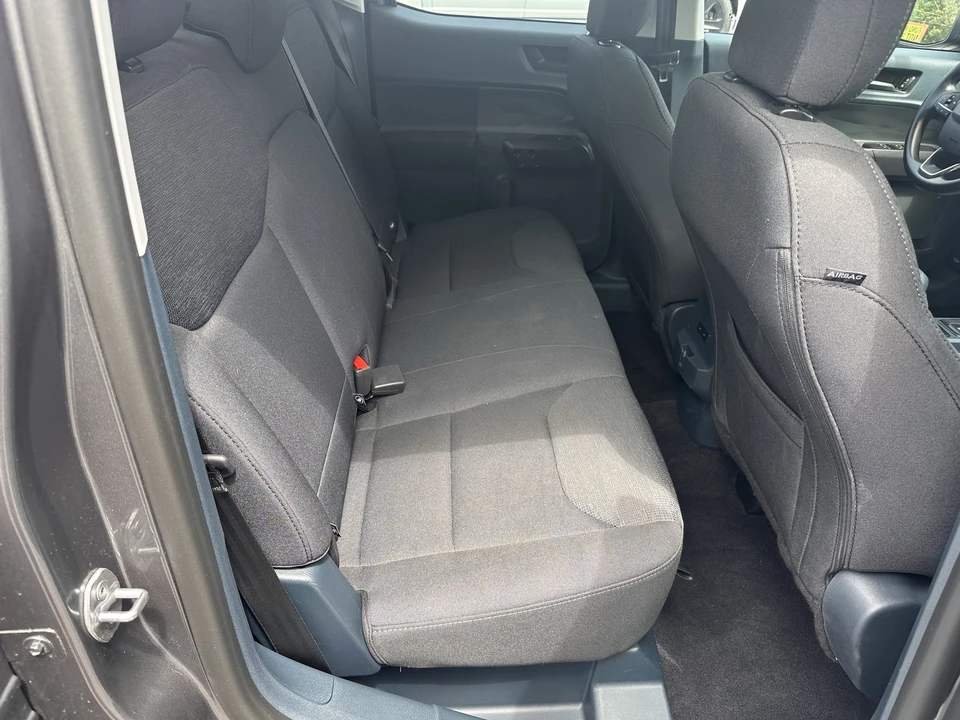 2025 Ford Maverick - Image 17 of 30