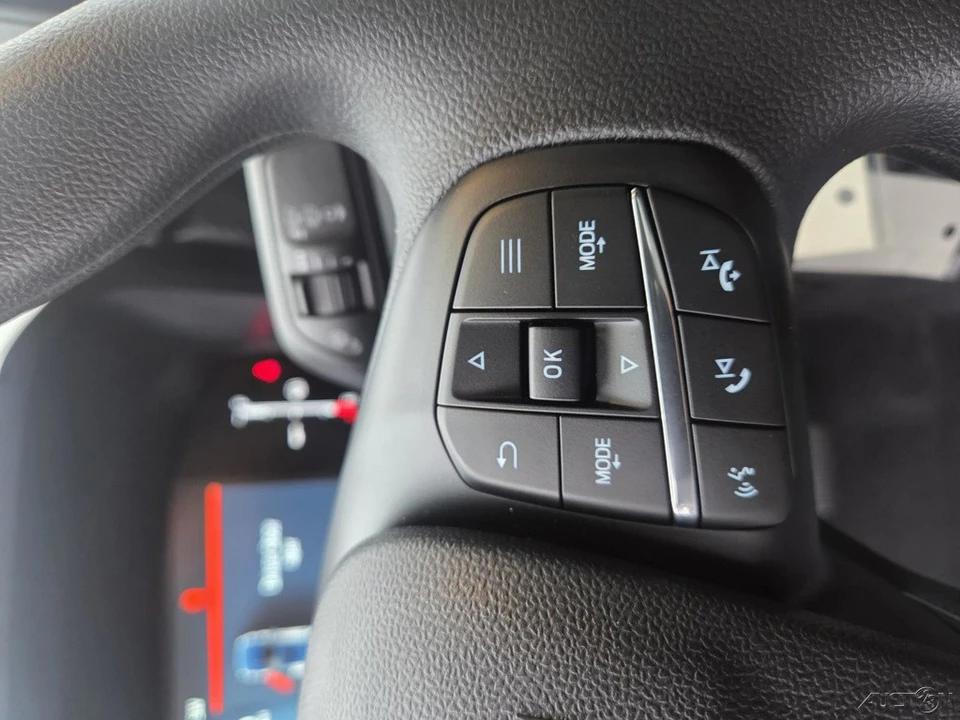2025 Ford Maverick - Image 17 of 21