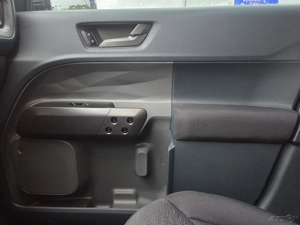 2025 Ford Maverick - Image 7 of 21