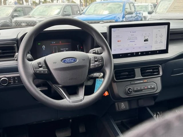 2025 Ford Maverick - Image 28 of 30