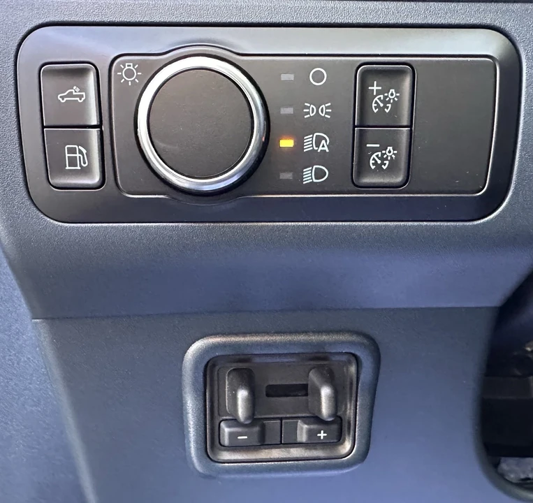 2025 Ford Maverick - Image 19 of 21