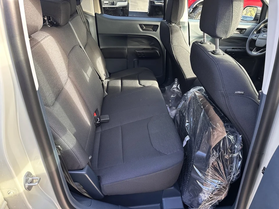 2025 Ford Maverick - Image 17 of 21