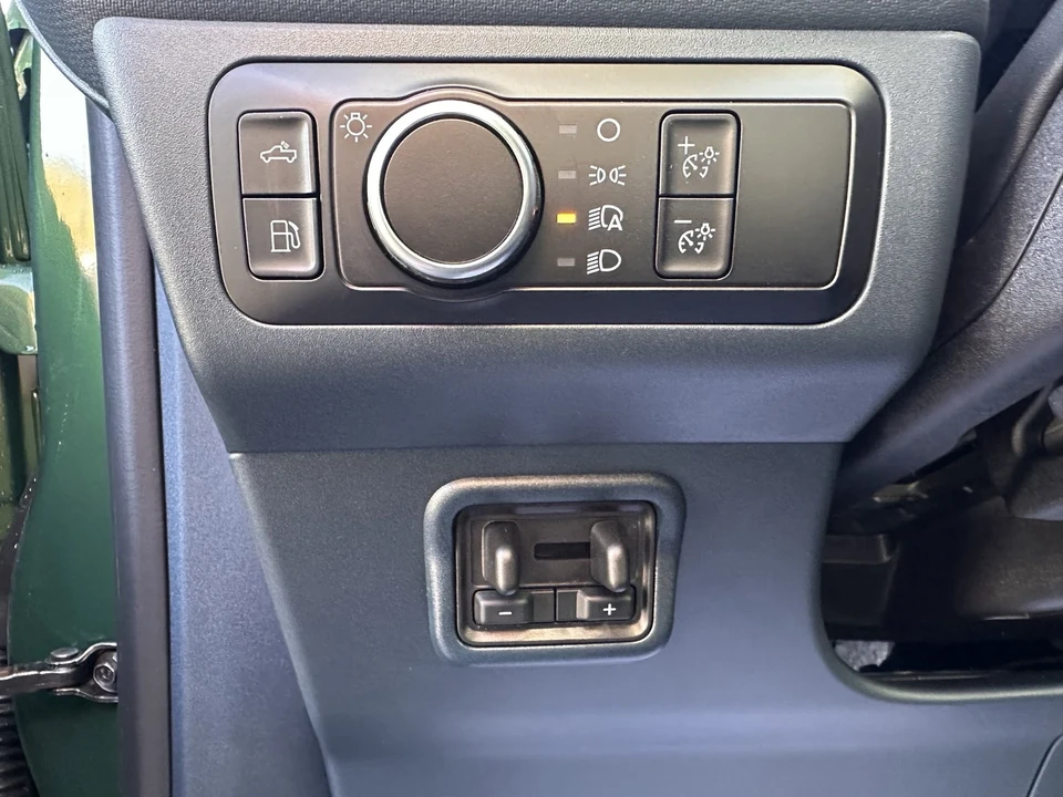 2025 Ford Maverick - Image 18 of 21