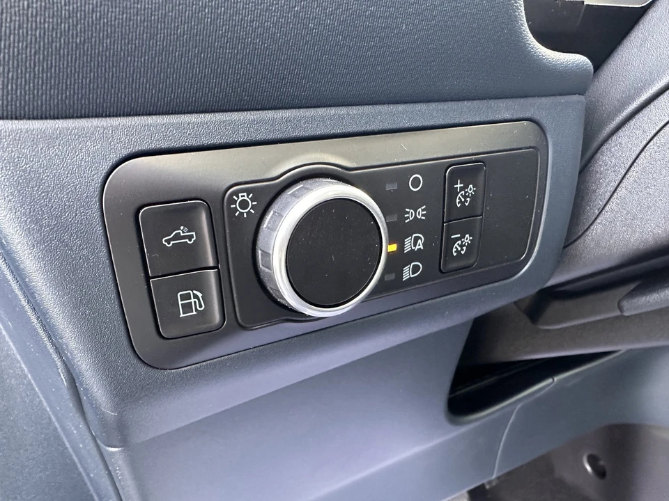 2025 Ford Maverick - Image 19 of 21