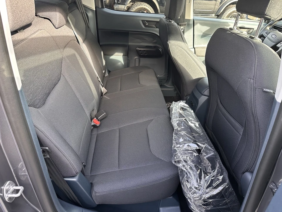 2025 Ford Maverick - Image 17 of 21