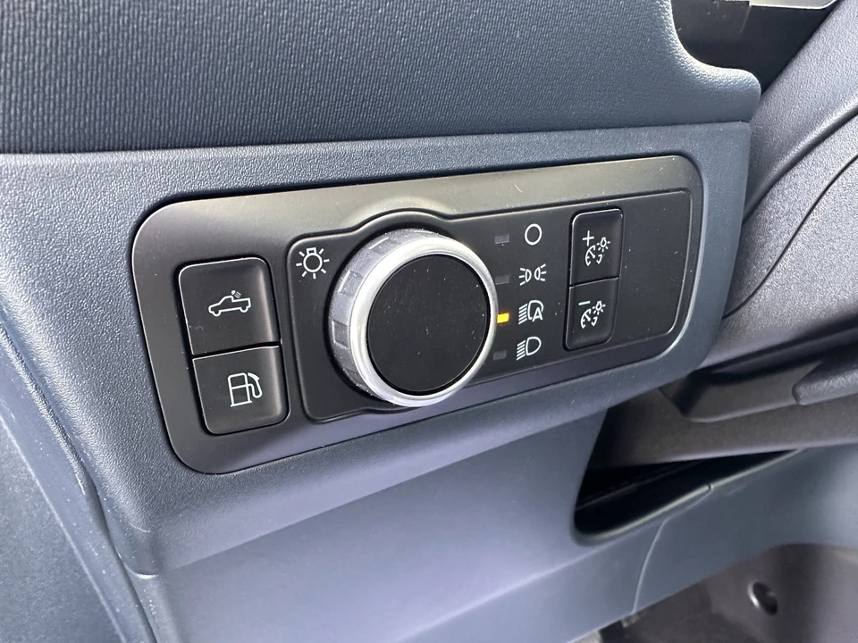 2025 Ford Maverick - Image 19 of 21