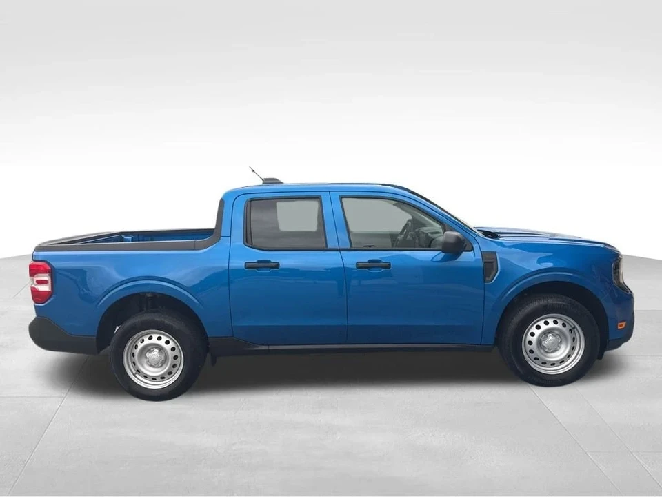 2025 Ford Maverick - Image 10 of 12