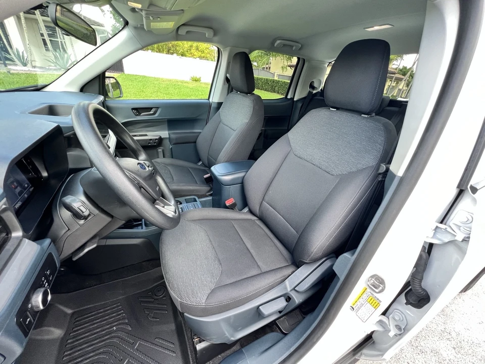 2025 Ford Maverick - Image 8 of 15