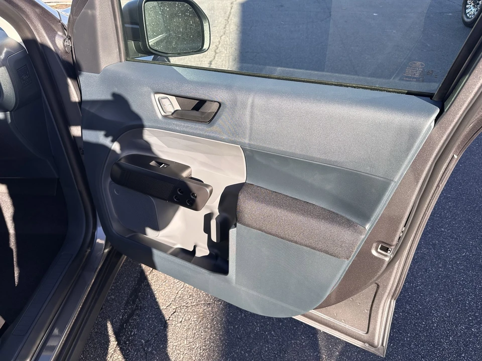 2025 Ford Maverick - Image 14 of 21