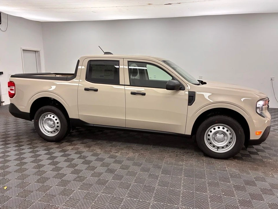 2025 Ford Maverick - Image 7 of 12