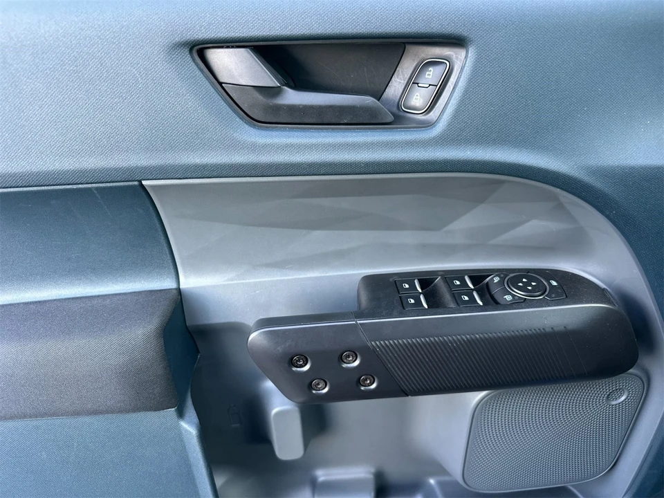2025 Ford Maverick - Image 11 of 12