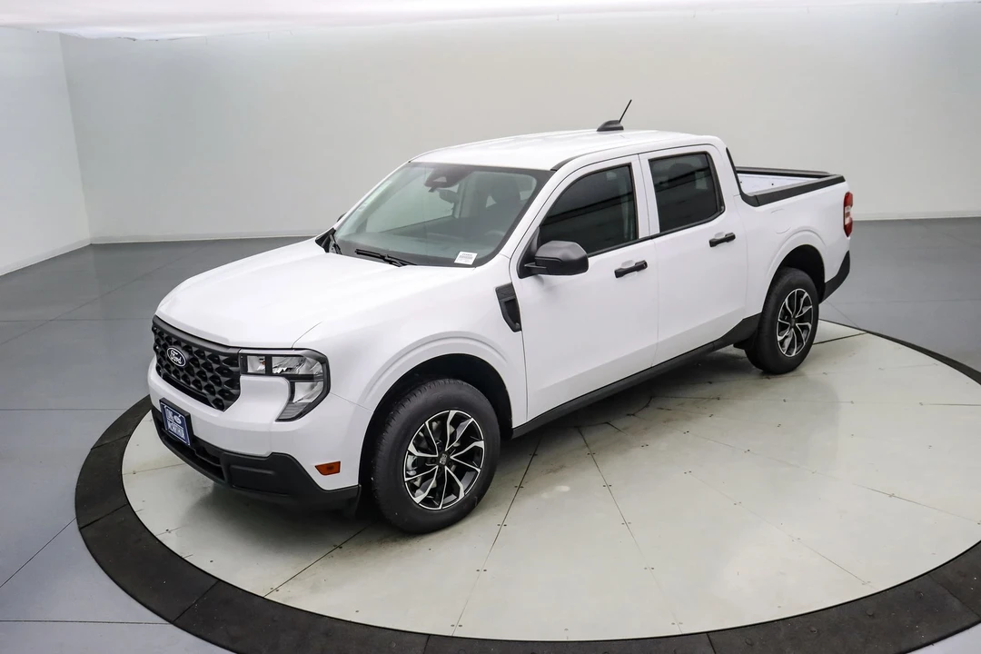 2025 Ford Maverick - Image 8 of 21