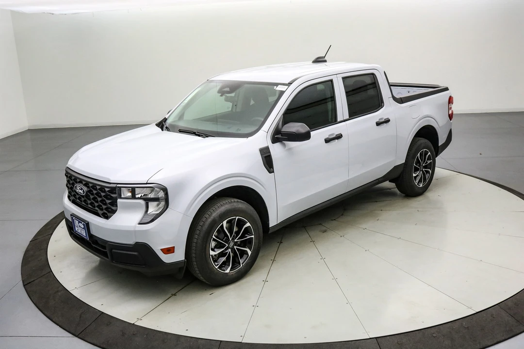 2025 Ford Maverick - Image 10 of 21