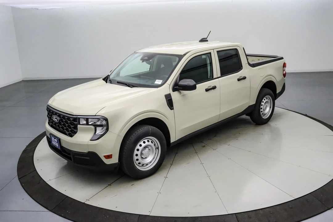 2025 Ford Maverick - Image 10 of 21
