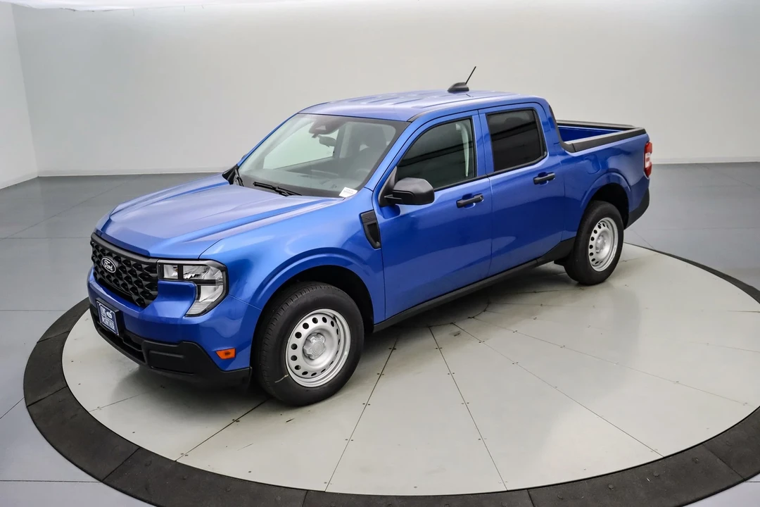2025 Ford Maverick - Image 10 of 21