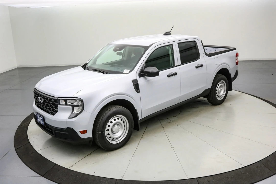 2025 Ford Maverick - Image 10 of 21