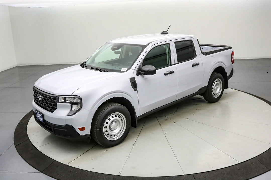 2025 Ford Maverick - Image 10 of 21