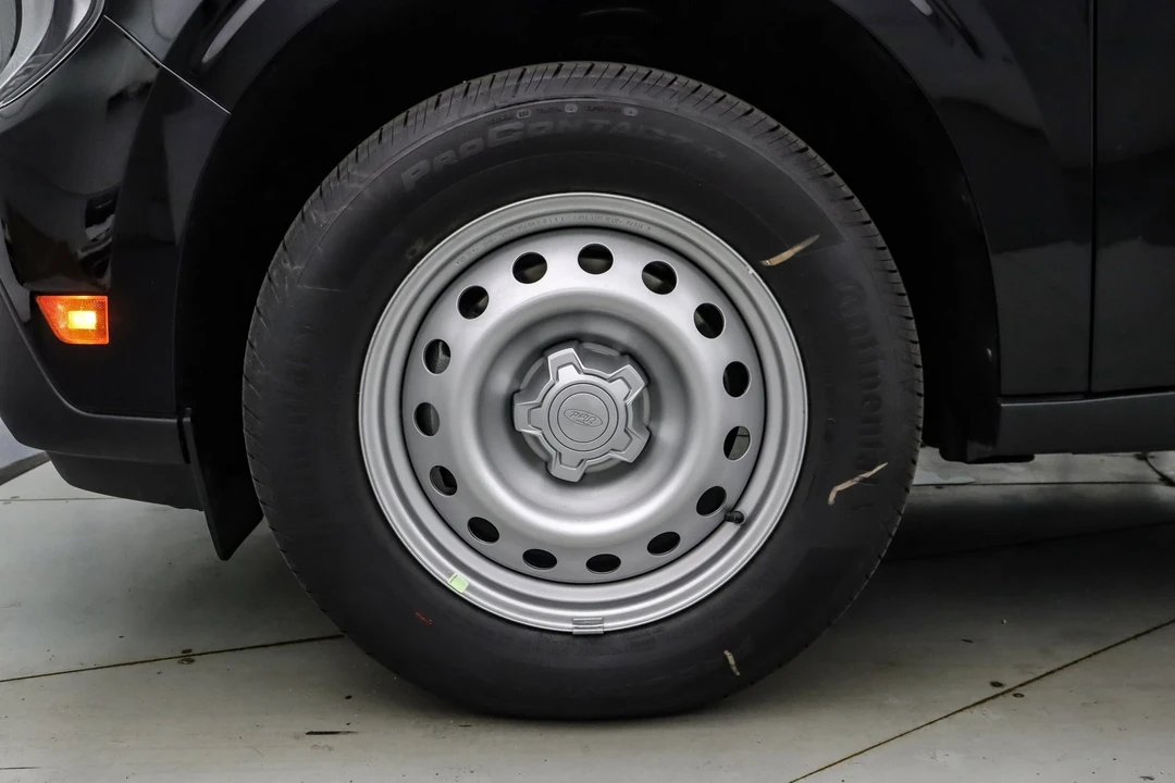 2025 Ford Maverick - Image 12 of 21